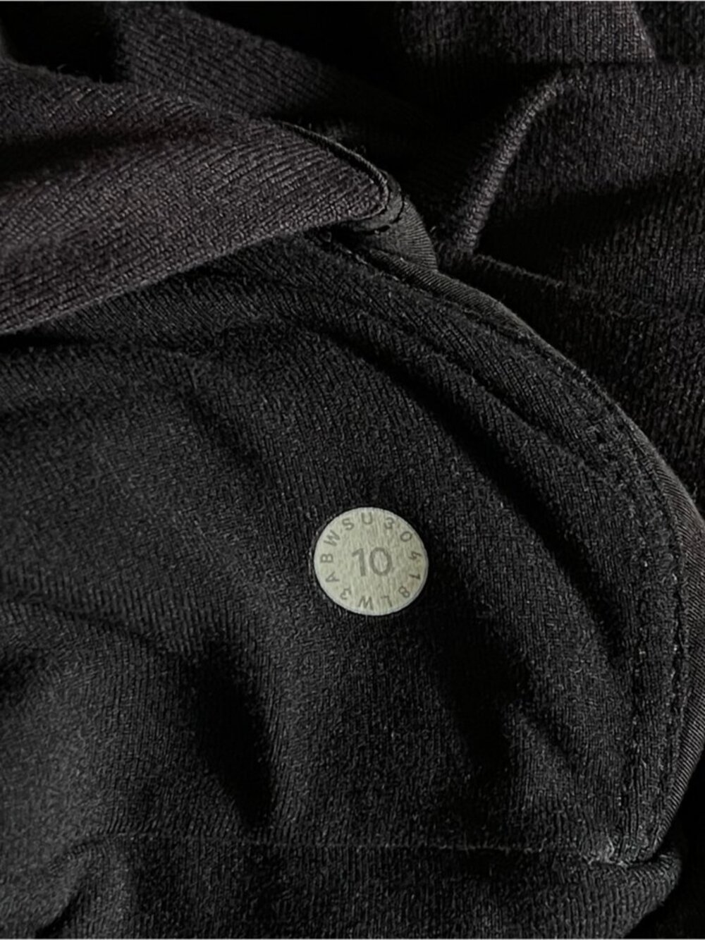 Lululemon Starting Place Hoodie Black 10 - Picture 9 of 10